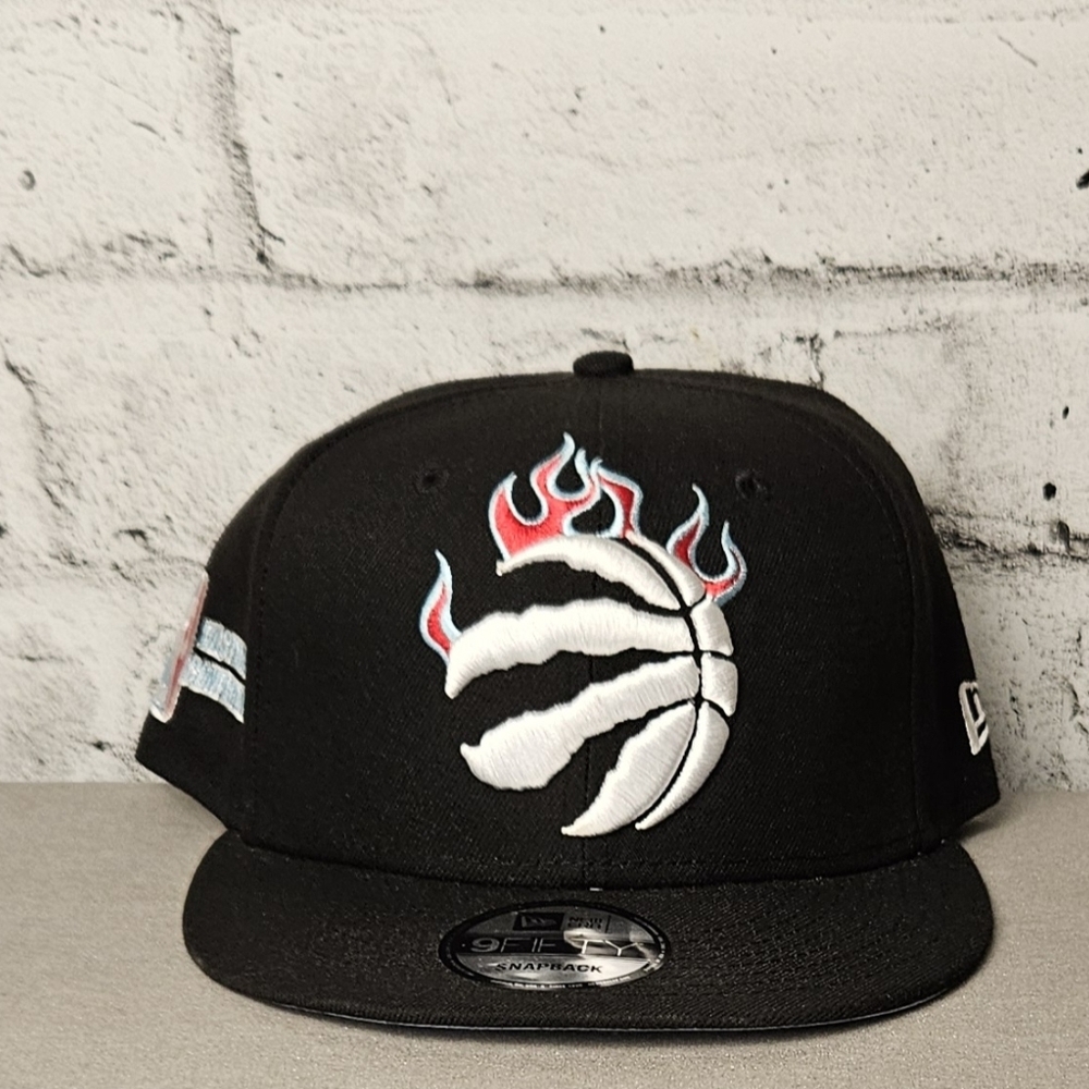 New Era Toronto Raptors 9FIFTY Snapback Hat Eastern Conference NBA Cap
